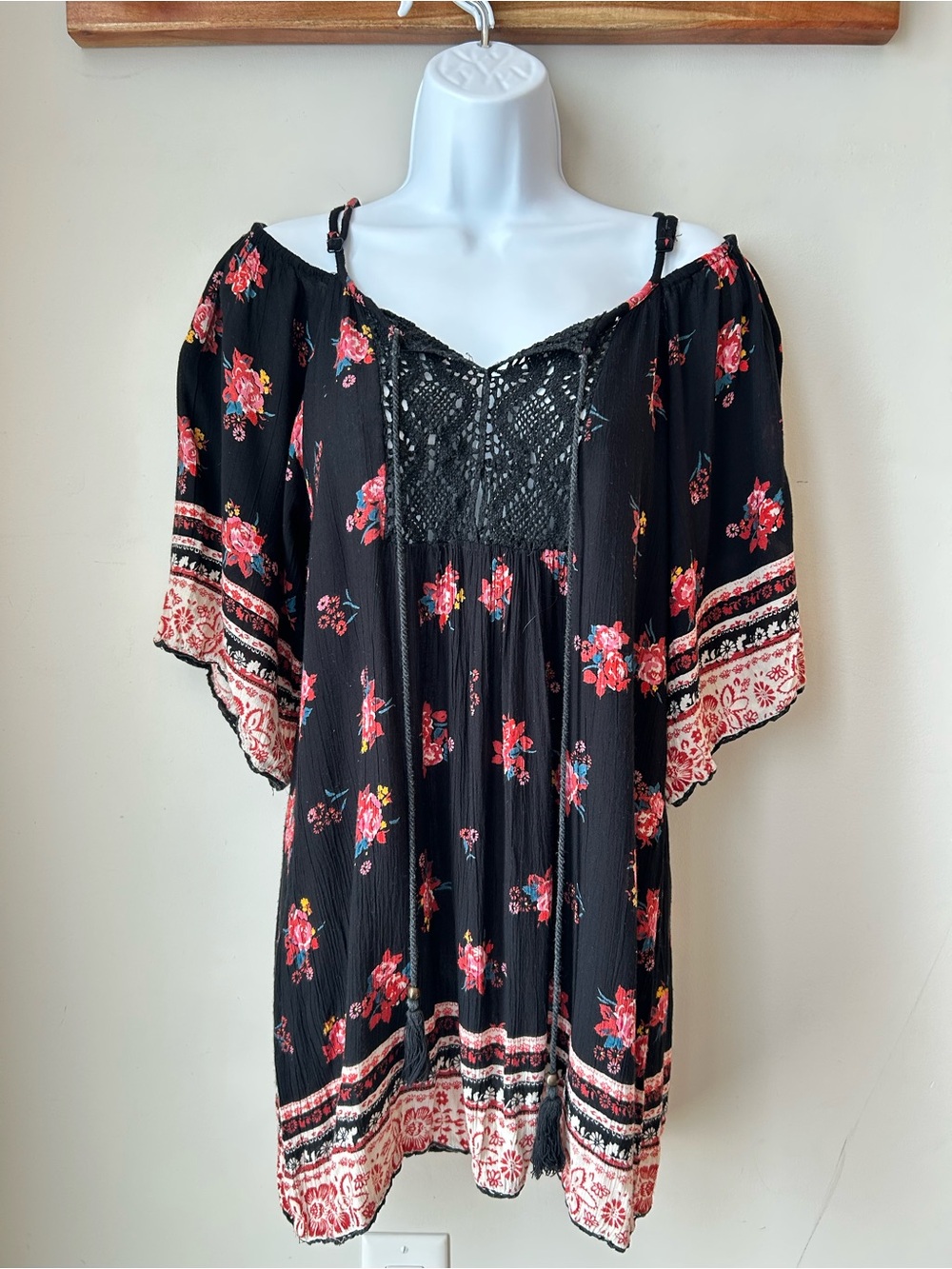 Angie Boho Floral Peasant Blouse Off Shoulder Crochet Festival Size Small